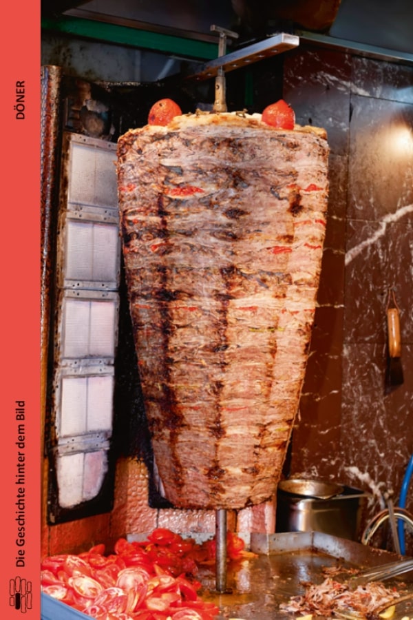 Buchcover "Döner" von Miriam Stock. Das Cover zeigt einen Kebab-Spieß.