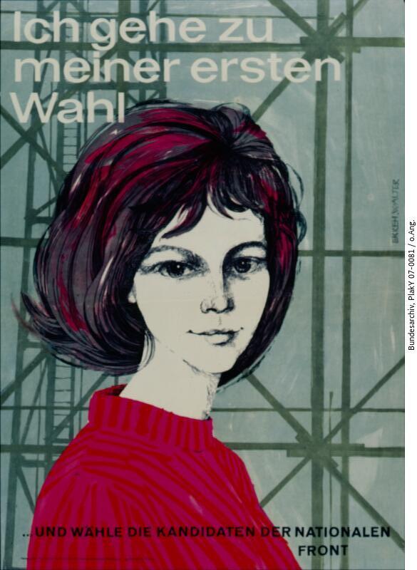 Illustration einer jungen Frau mit kurzen Haaren vor einem geometrischen Hintergrund. Der deutsche Text lautet: "Ich gehe zu meiner ersten Wahl" und "... und wählt die Kandidaten der Nationalen Front.